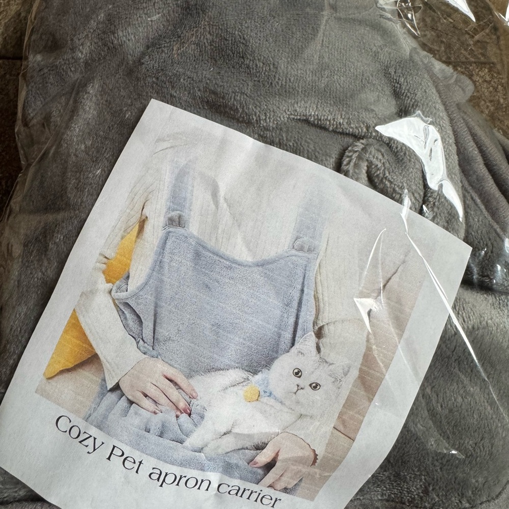 Cozy Gray Pet Carrying apron - Picture 3 of 3